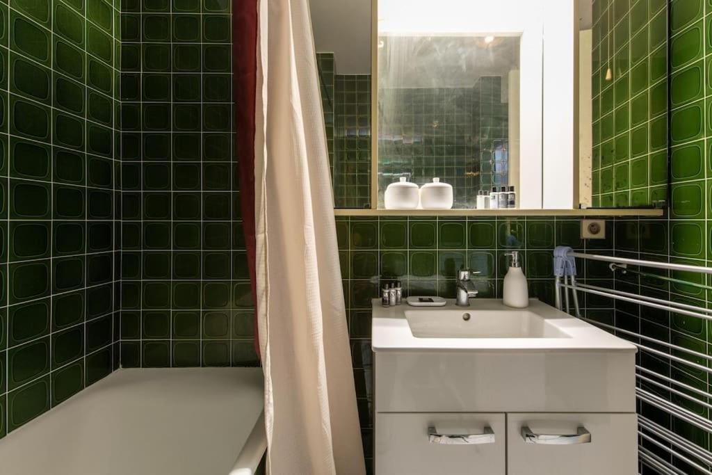 Montparnasse - Cozy Apartment In Montparnasse District Paris Eksteriør billede
